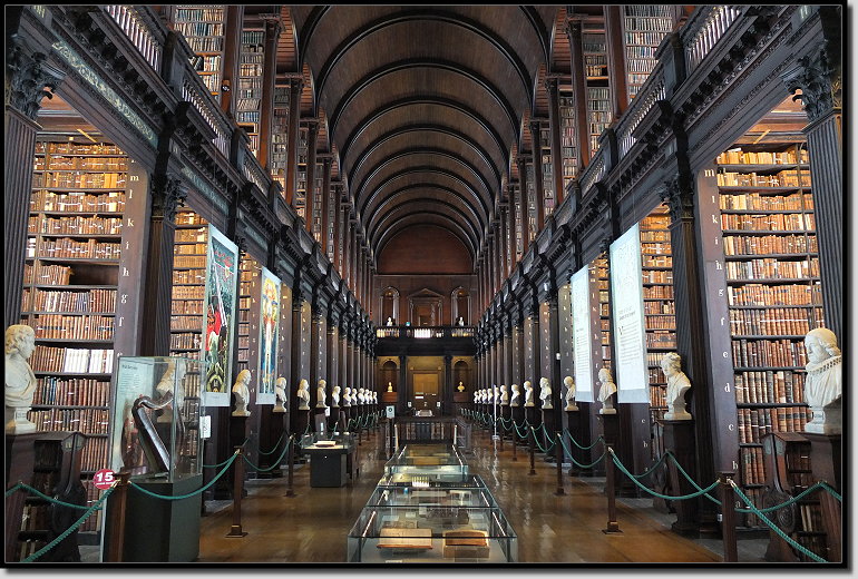 Long Room in der alten Bibliothek 