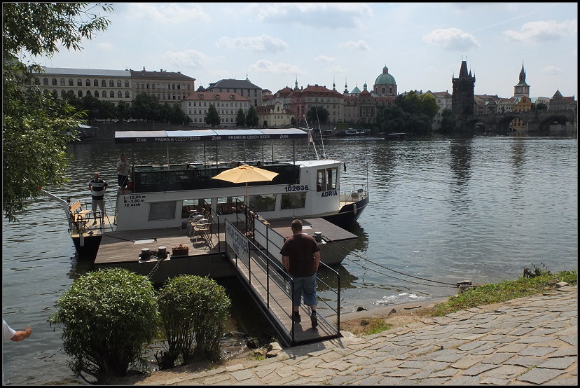 Bootsfahrt auf der Moldau  