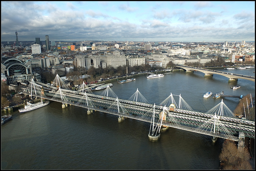 Hungerford Bridge und Golden Jubilee Bridges