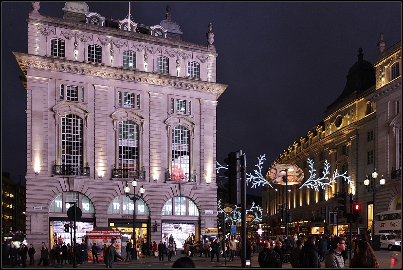 Piccadilly Circus 