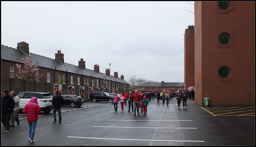 Anfield Road, das Stadion liegt mitten im Wohngebiet